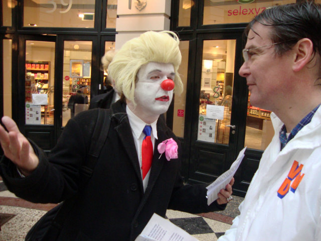 CDAPVVD Clownpaign Tour: The Blond Parties want your vote! The Hague, Febr. 26th 2011. Photo: Karen Eliot