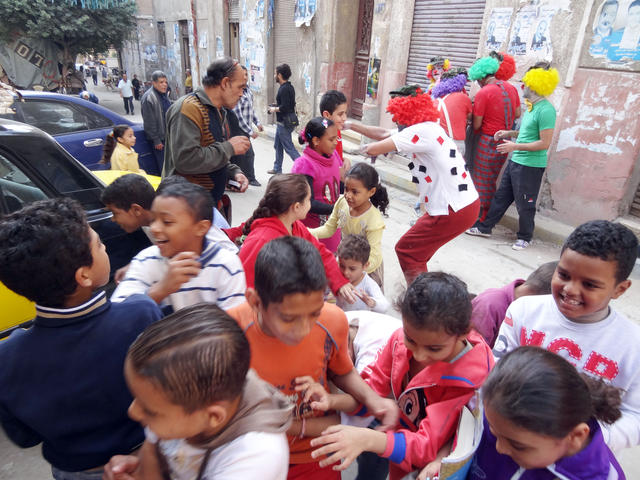 Egyptian Rebel Clown practice on the streets in the neighbourhood Kom ElDeka in Alexandria - November 2012 - Photo: Hans and Maro